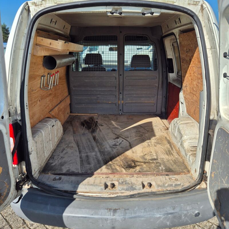 Bedrijfsauto, Volkswagen, Caddy 2.0 SDI, 2008 – foto 10 – kavel bij Domeinen Roerende Zaken, Soesterberg