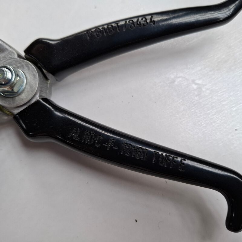 Kabelmantel striptang Alroc, F-72160 Tuffe – foto 5 – kavel bij Onlineveilingmeester, Winsum