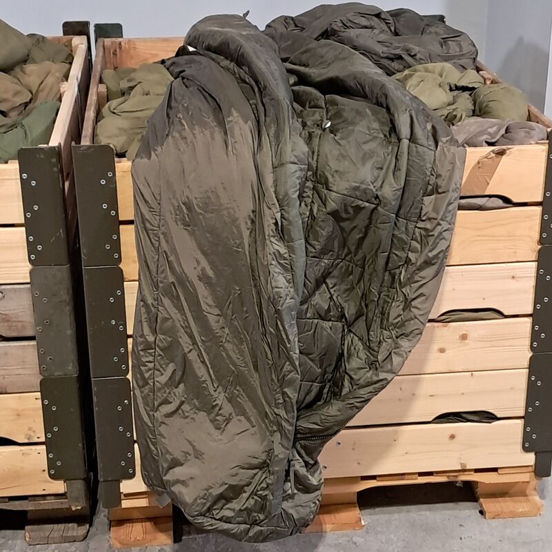 Partij slaapzakken – foto 8 – kavel bij Domeinen Roerende Zaken, Groningen