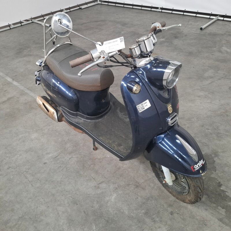 Snorscooter, BTC, Old Classic, Old Classic E4, 2018 – foto 2 – kavel bij Domeinen Roerende Zaken, Soesterberg