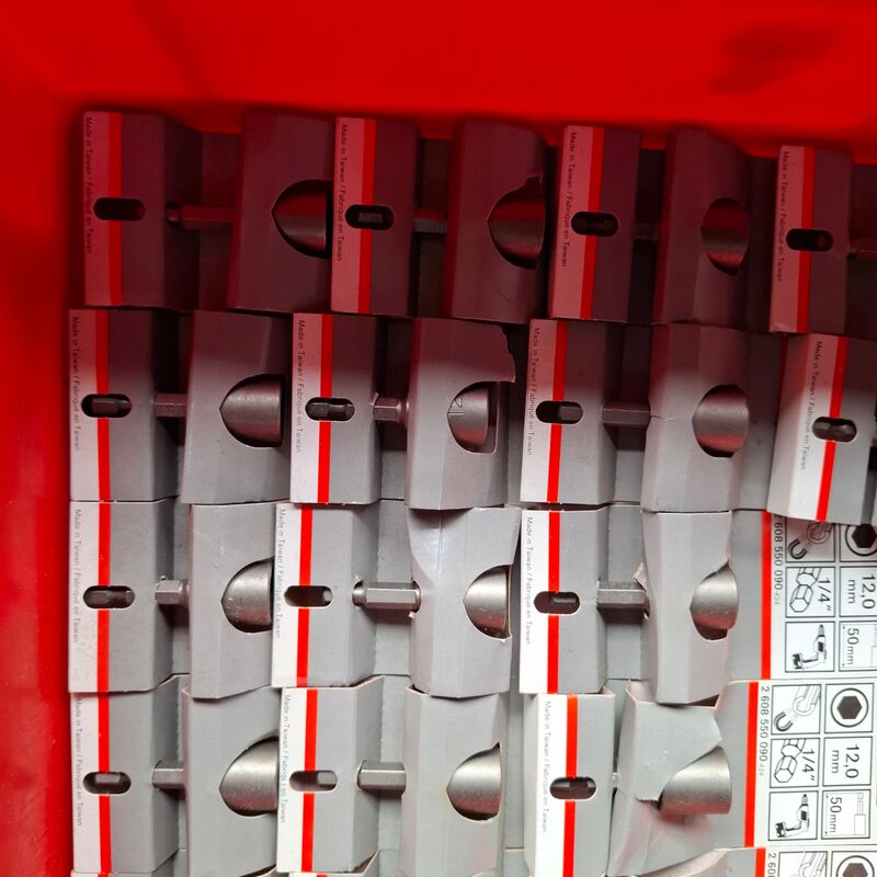 Assortiment dopsleutels o.a. Bosch – foto 2 – kavel bij Onlineveilingmeester, Winsum