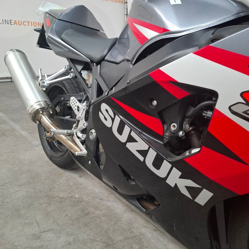 Motorfiets, Suzuki, GSX R 750, 2004 – foto 6 – kavel bij Domeinen Roerende Zaken, Soesterberg