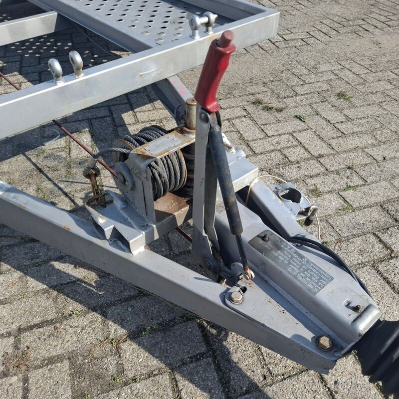 Aanhanger, KK, Autoambulance – foto 4 – kavel bij Domeinen Roerende Zaken, Soesterberg