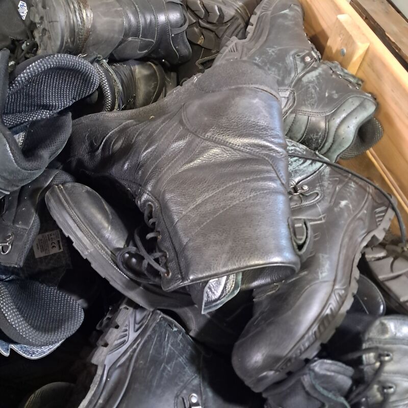 Partij diverse schoenen – foto 5 – kavel bij Domeinen Roerende Zaken, Groningen