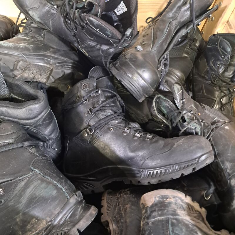 Partij diverse schoenen – foto 8 – kavel bij Domeinen Roerende Zaken, Groningen