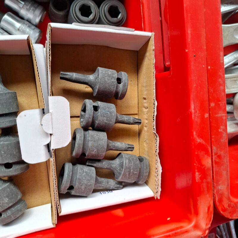 Ca. 145x Diverse slagmoerdoppen o.a. Gedore – foto 9 – kavel bij Onlineveilingmeester, Winsum