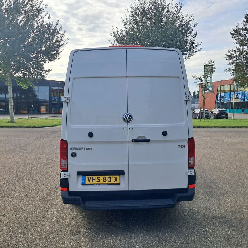 Bedrijfsauto, Volkswagen, CRAFTER 35 2.0 TDI L4H4, 2017 – foto 4 – kavel bij Onlineveilingmeester, Heerenveen
