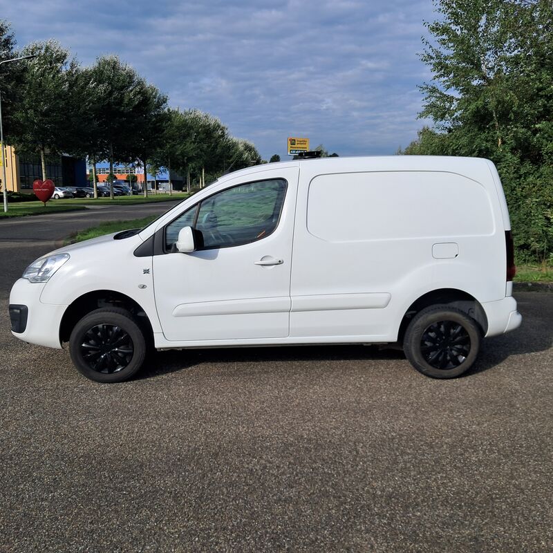 Bedrijfsauto, PEUGEOT, PARTNER 120 1.6 BlueHDi 100 L1 Première S&S, 2015 – foto 2 – kavel bij Onlineveilingmeester, Heerenveen