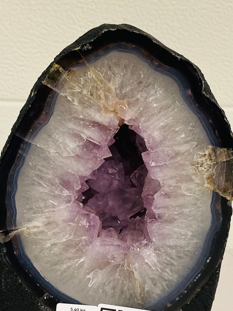 Amethist geode – foto 3 – kavel bij Onlineveilingmeester, Gramsbergen