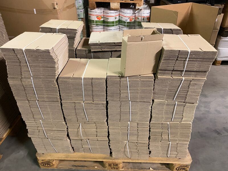 Ca. 450x Verzenddozen, bruin, 20x8x20cm – kavel bij Onlineveilingmeester, Gramsbergen