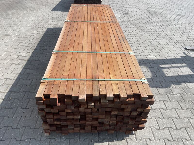 Ca. 102x Hardhouten Regels Geschaafd, 42x57mm, lengte 335cm – kavel bij Onlineveilingmeester