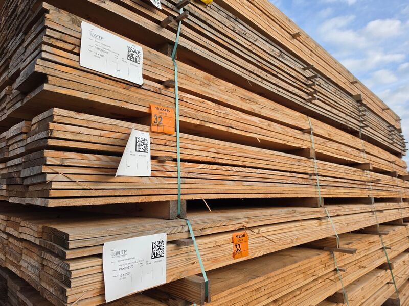 Ca. 120x Douglas Planken Fijnbezaagd, 18x200mm, lengte 500cm – foto 4 – kavel bij Onlineveilingmeester
