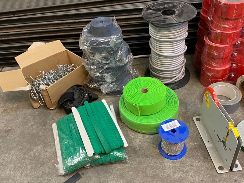 Partij plakband en dubbelzijdig tape ne elastiek – foto 3 – kavel bij Onlineveilingmeester, Gramsbergen