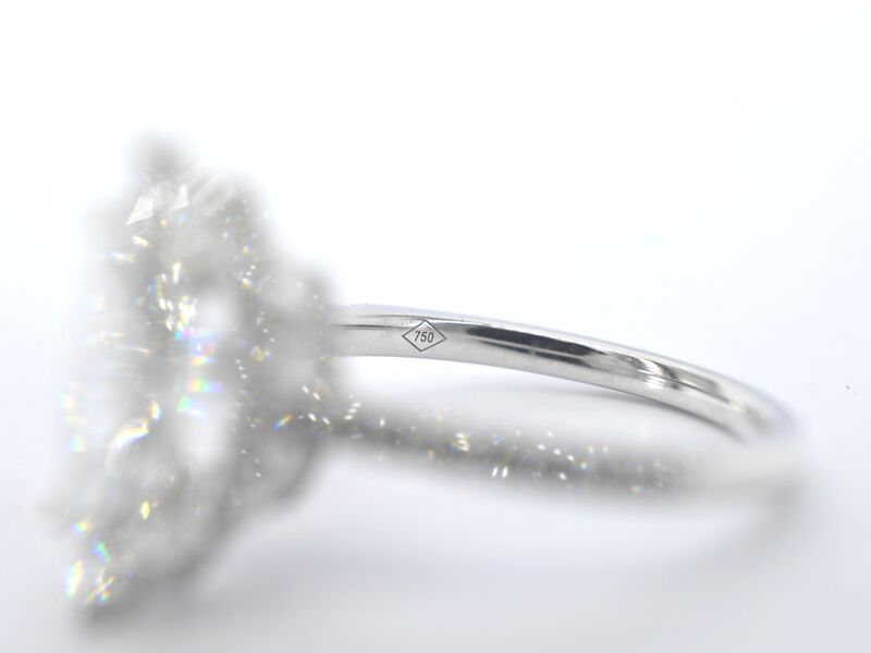 Witgouden solitaire ring met een marquise diamant van 2.00 carat met hidden Halo – foto 6 – kavel bij Onlineveilingmeester