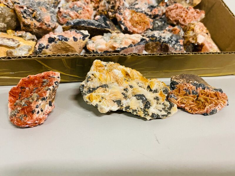 Ca. 28x Cerusiet / bariet clusters – foto 2 – kavel bij Onlineveilingmeester, Gramsbergen