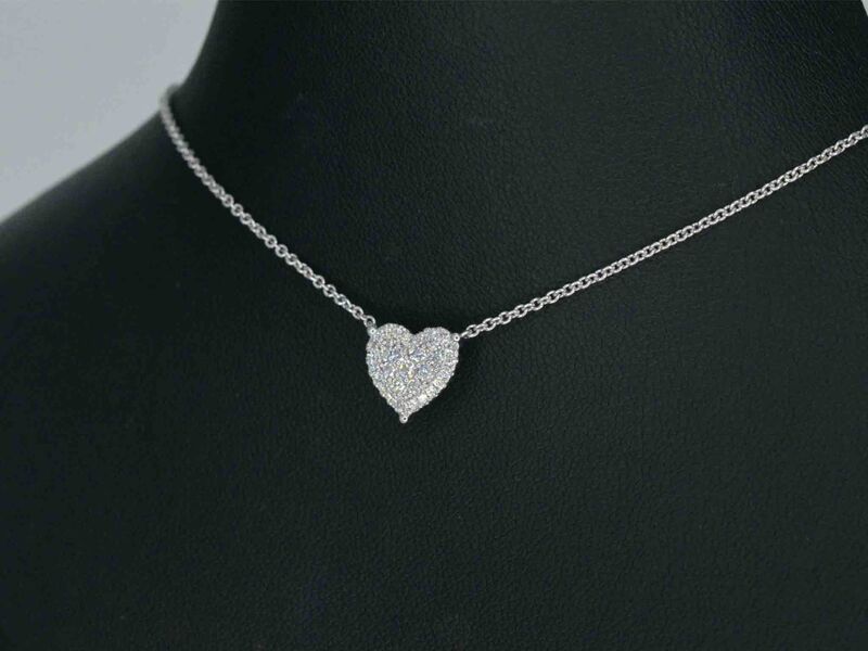 Witgouden hartvormige hanger en collier vol met diamanten – foto 3 – kavel bij Onlineveilingmeester