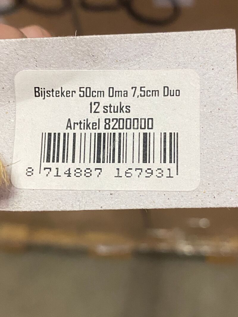 Ca. 2150x Bijsteker 50 cm oma, Sarah – foto 3 – kavel bij Onlineveilingmeester, Gramsbergen