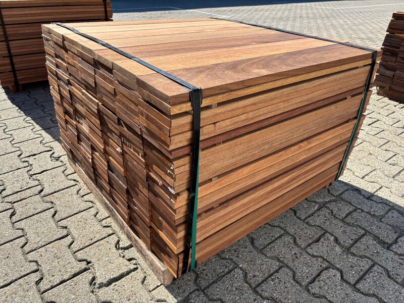 Ca. 189x Guyana Teak Planken Geschaafd, 21x145mm, lengte 100cm – foto 2 – kavel bij Onlineveilingmeester