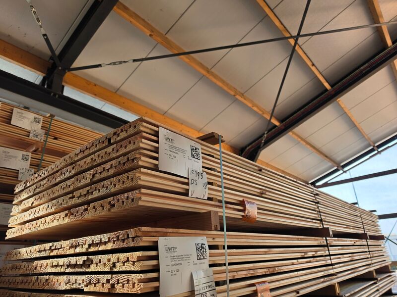 Ca. 80x Douglas Design – Triple – Deens profiel, 22x142mm, lengte 400cm – foto 4 – kavel bij Onlineveilingmeester