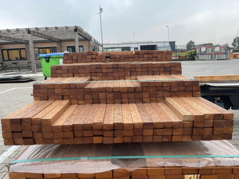 Ca. 196x Guyana Teak Latten Geschaafd, 27x40mm, lengte 245-335cm – foto 3 – kavel bij Onlineveilingmeester