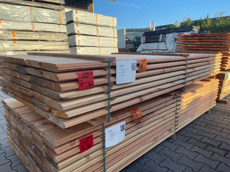 Ca. 74x Douglas Wisselsponning/Halfhoutsrabat, 18x190mm, lengte 300cm – foto 3 – kavel bij Onlineveilingmeester