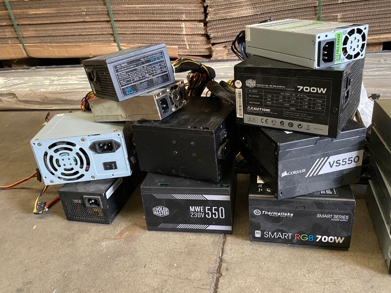Partij Diverse computer hardware en voedingen – foto 6 – kavel bij Onlineveilingmeester, Gramsbergen