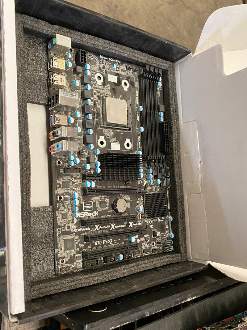 Verzameling computeronderdelen – foto 8 – kavel bij Onlineveilingmeester, Gramsbergen