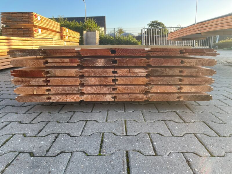 Ca. 72x Douglas Wisselsponning/Halfhoutsrabat, 18x190mm, lengte 500cm – foto 2 – kavel bij Onlineveilingmeester
