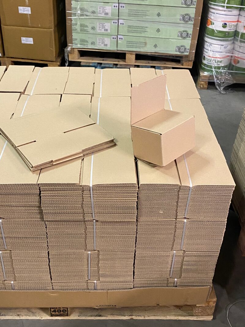 Ca. 600x Verzenddozen, bruin, 16x12x10cm – kavel bij Onlineveilingmeester, Gramsbergen