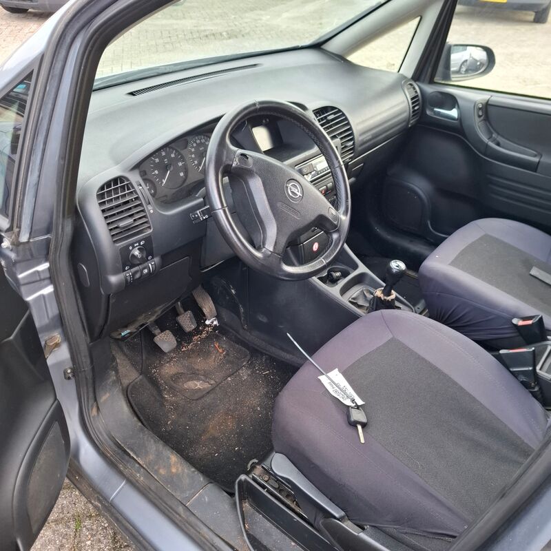 Personenauto, Opel, Zafira, 2.0-16V DTi Maxx, 2005 – foto 8 – kavel bij Domeinen Roerende Zaken, Soesterberg
