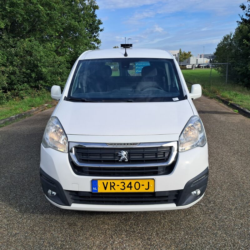 Bedrijfsauto, PEUGEOT, PARTNER 120 1.6 BlueHDi 100 L1 Première S&S, 2015 – foto 8 – kavel bij Onlineveilingmeester, Heerenveen