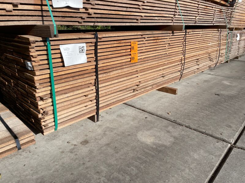 Ca. 69x Guyana Teak Beschoeiingsplanken, 20x150mm, lengte 400cm – foto 4 – kavel bij Onlineveilingmeester