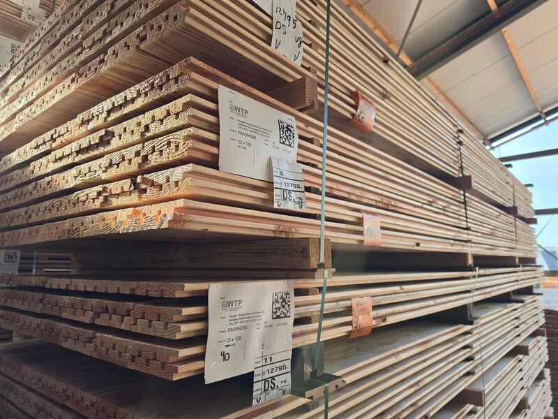 Ca. 80x Douglas Design – Triple – Deens profiel, 22x142mm, lengte 400cm – foto 4 – kavel bij Onlineveilingmeester