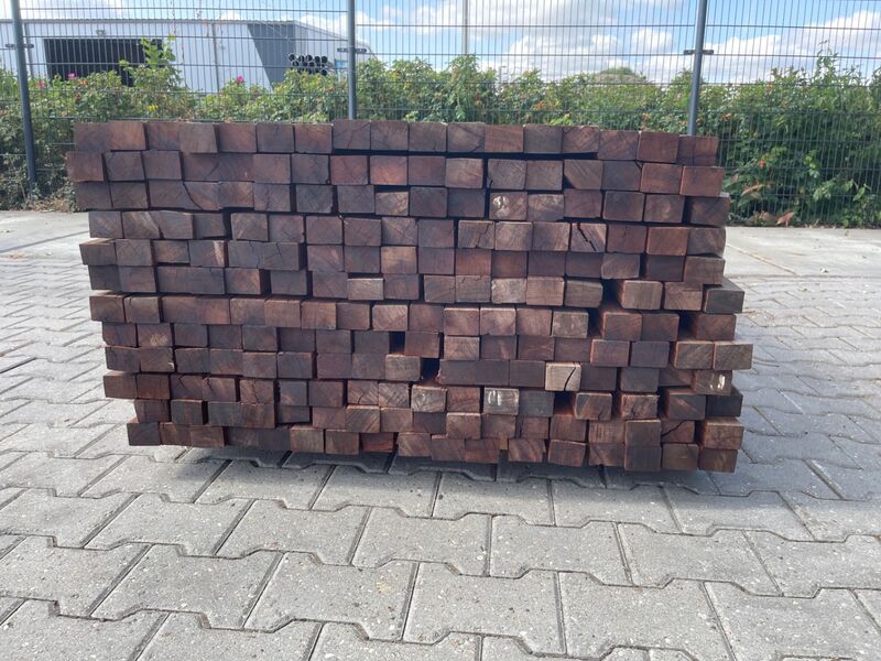 Ca. 102x Hardhouten Regels Geschaafd, 42x57mm, lengte 395cm – foto 2 – kavel bij Onlineveilingmeester