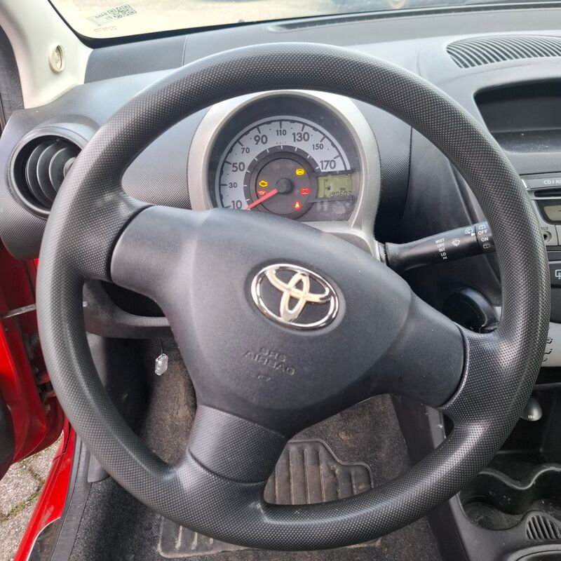 Personenauto, Toyota, Aygo, 1.0-12V, 2008 – foto 10 – kavel bij Domeinen Roerende Zaken, Soesterberg