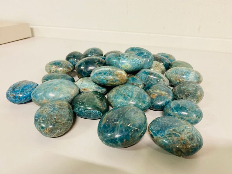 Apatiet blauw handstenen, 5 kilo – foto 2 – kavel bij Onlineveilingmeester, Gramsbergen