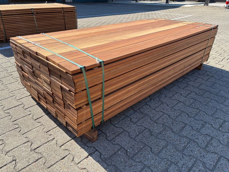 Ca. 147x Guyana Teak Planken Geschaafd, 21x145mm, lengte 220cm – foto 2 – kavel bij Onlineveilingmeester