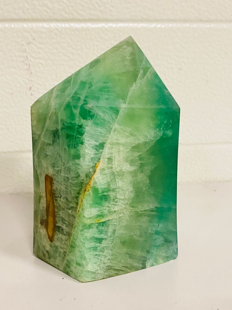 Fluoriet obelisk (6-zijdig) – foto 3 – kavel bij Onlineveilingmeester, Gramsbergen