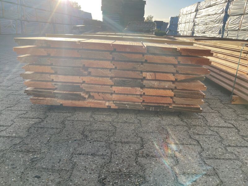 Ca. 96x Douglas Zweeds Rabat, 26x190mm, lengte 400cm – foto 2 – kavel bij Onlineveilingmeester