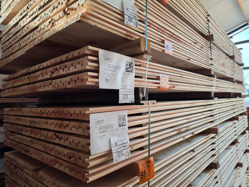 Ca. 40x Douglas Design – Triple – Deens profiel, 22x142mm, lengte 400cm – foto 4 – kavel bij Onlineveilingmeester