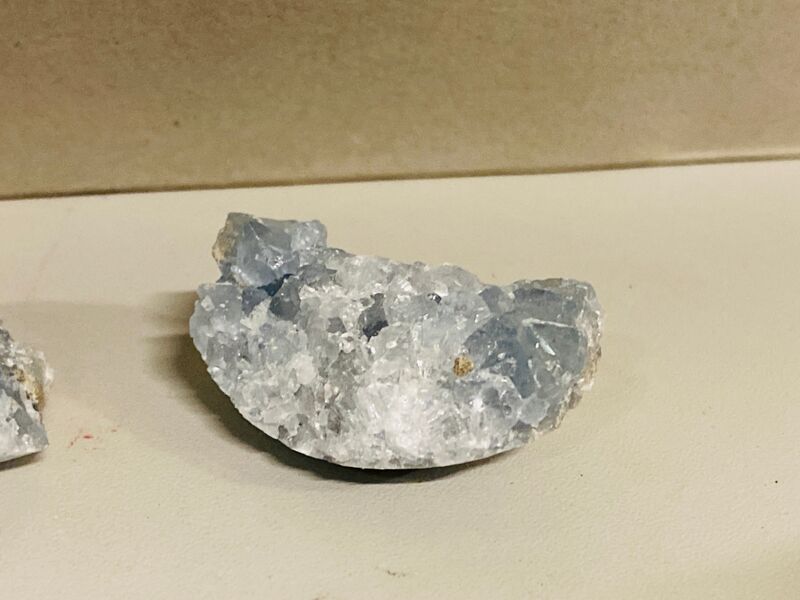 Ca. 55x Celestien ruw stukje – foto 3 – kavel bij Onlineveilingmeester, Gramsbergen