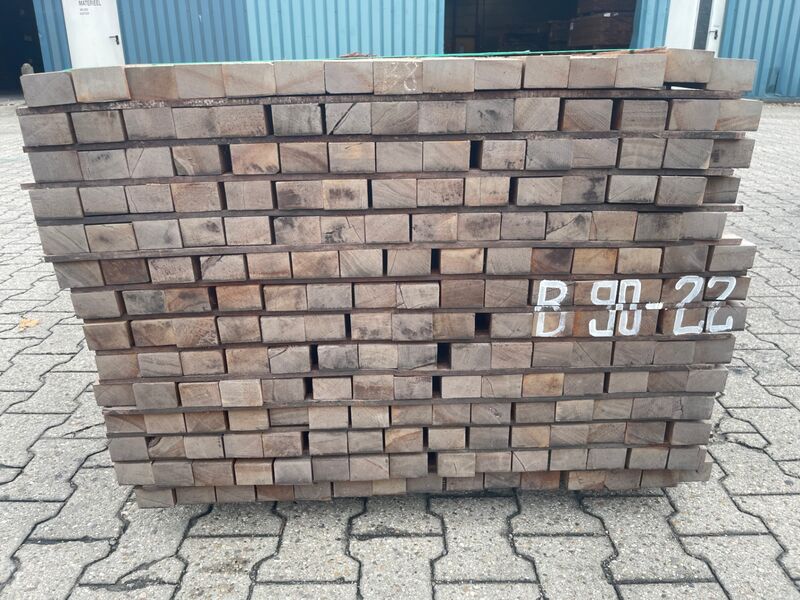 Ca. 105x Massaraduba Regels Fijnbezaagd, 40x60mm, lengte 200cm – foto 3 – kavel bij Onlineveilingmeester