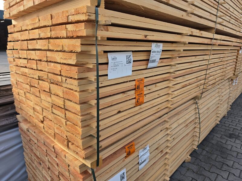 Ca. 84x Douglas Planken Fijnbezaagd, 25x150mm, lengte 400cm – foto 4 – kavel bij Onlineveilingmeester
