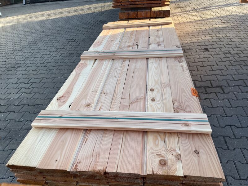 Ca. 120x Douglas Wisselsponning/Halfhoutsrabat, 18x190mm, lengte 300cm – kavel bij Onlineveilingmeester