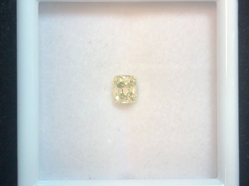 Diamant - 0.92 carat echte fancy colour diamant (gecertificeerd) – foto 4 – kavel bij Onlineveilingmeester