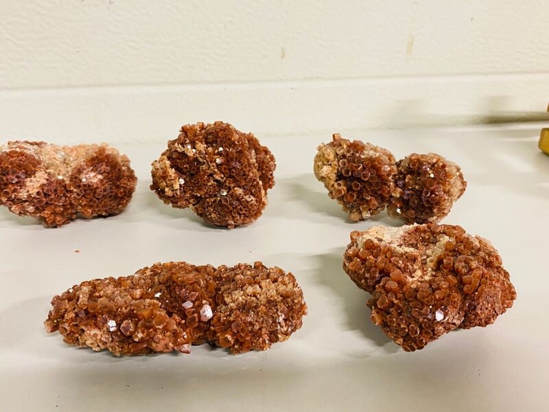 7x Aragoniet ruwe clusters – foto 5 – kavel bij Onlineveilingmeester, Gramsbergen