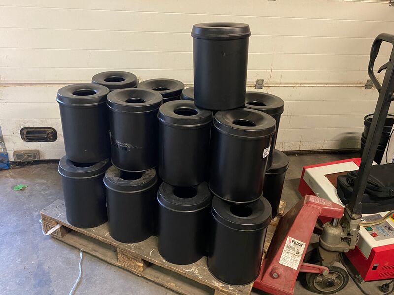 Ca. 21x Vlam dovende afvalbakken, rond, 15 liter – kavel bij Onlineveilingmeester, Gramsbergen