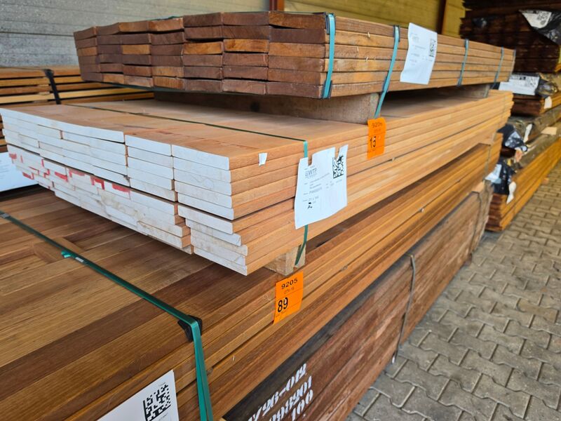 Ca. 70x Hardhouten Planken Geschaafd, 21x145mm, lengte 245cm – foto 4 – kavel bij Onlineveilingmeester
