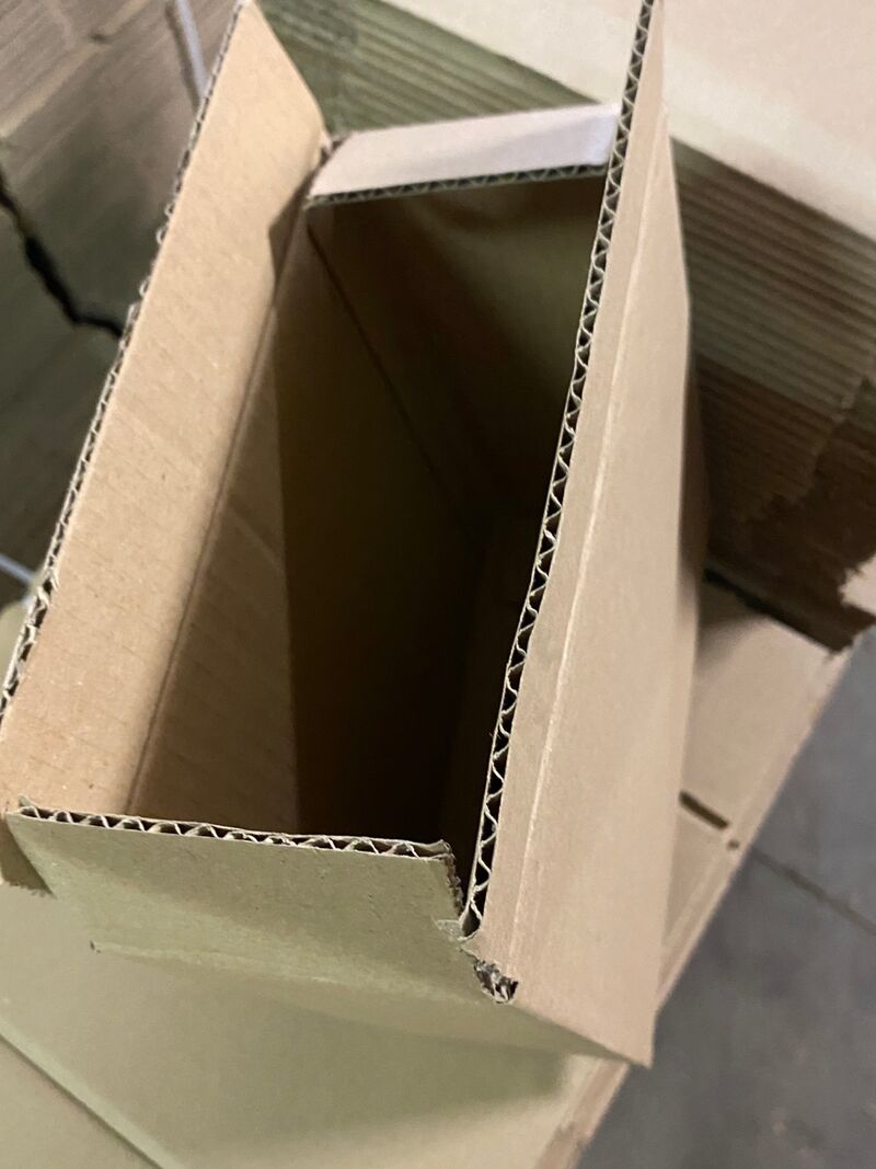 Ca. 450x Verzenddozen, bruin, 20x8x20cm – foto 3 – kavel bij Onlineveilingmeester, Gramsbergen