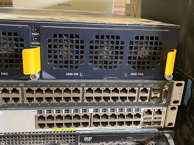 Diverse Netwerkswitches en rackservers – foto 5 – kavel bij Onlineveilingmeester, Gramsbergen